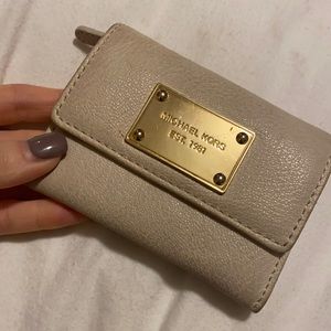 Small Michael Kors Wallet